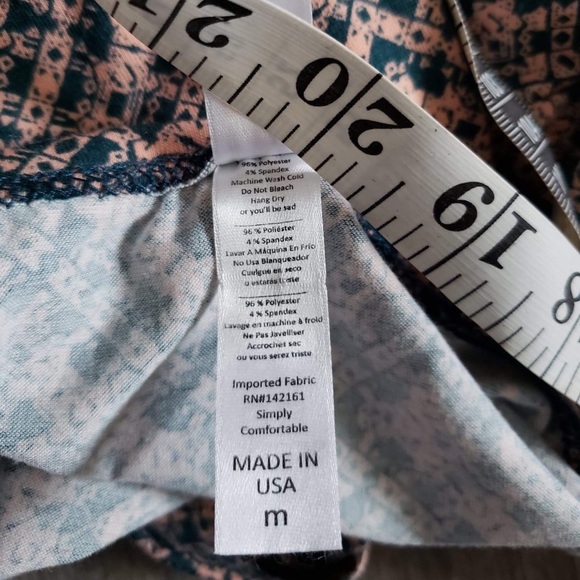 Lularoe top - Picture 7 of 8